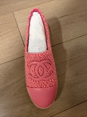 CHANEL Pink Bouclé Espadrille with Leather Cap Toe